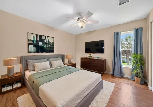 40-web-or-mls-Bed 2 virtually staged